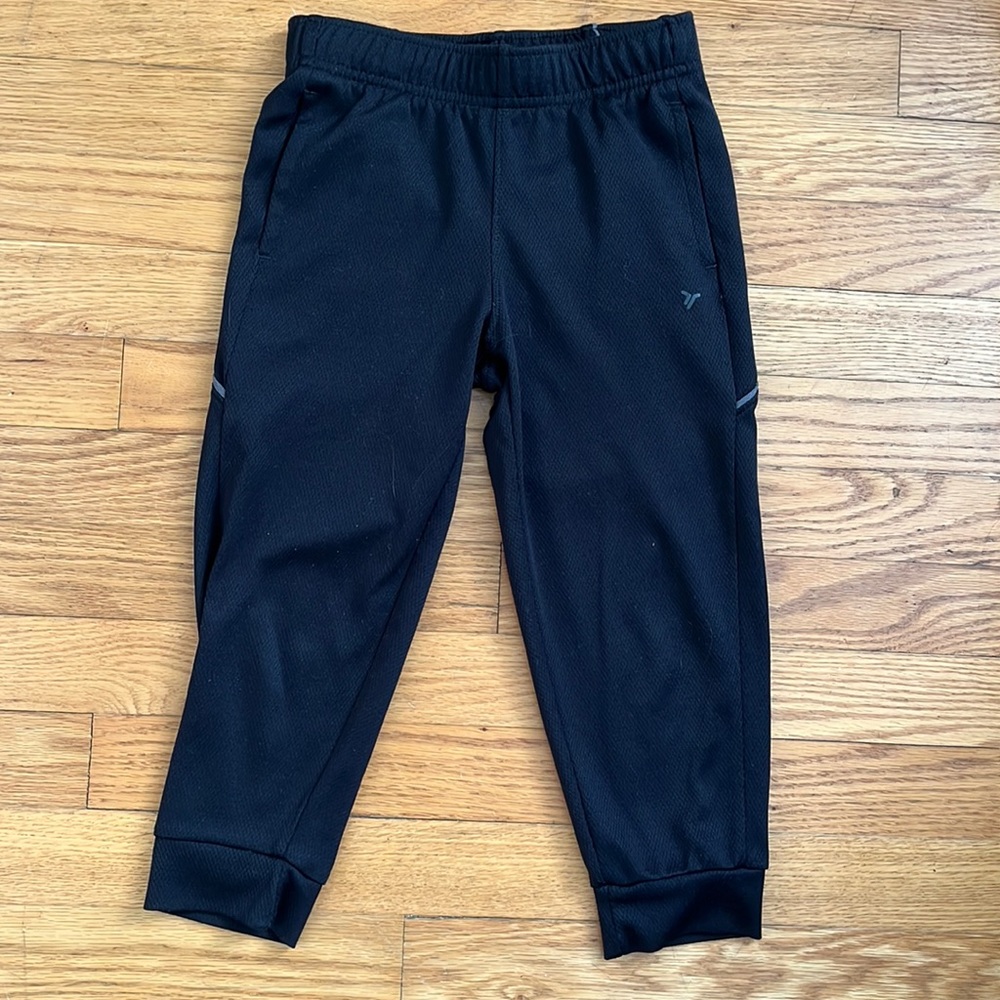 EUC Old Navy Active boys cuffed athletic pants XS